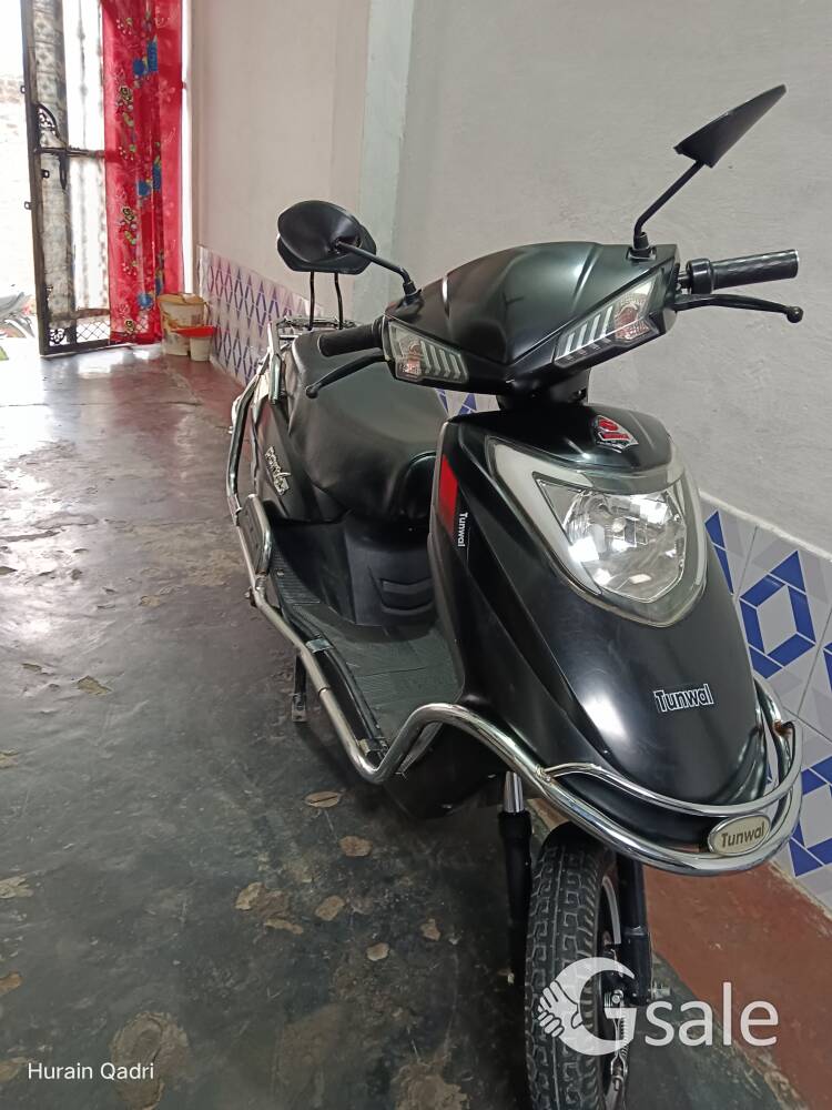 Electric Scooty Good Condition Good Tire Good Battery 