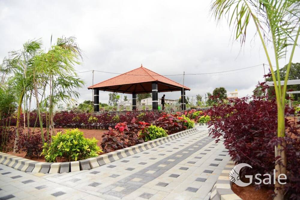 chandapura to anekal road alliance University College before coming plot for sale