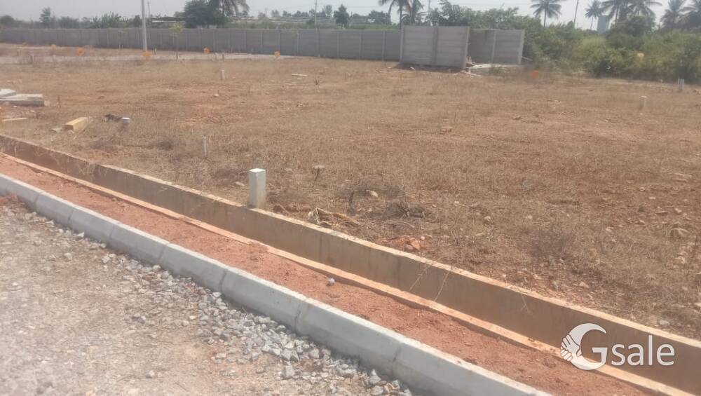 villa plots are available @ near Yelahanka 