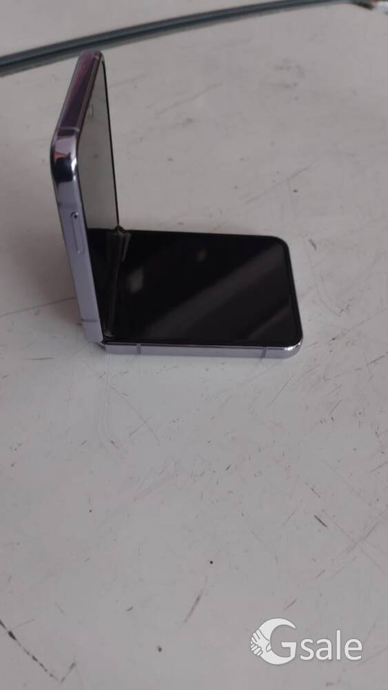 Samsung z flip 4 