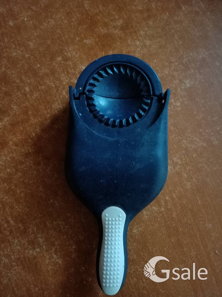 2-in-1 Momo Maker and Puri Presser