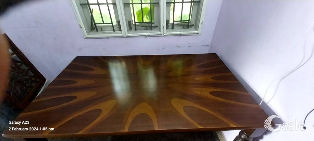 dinng table 