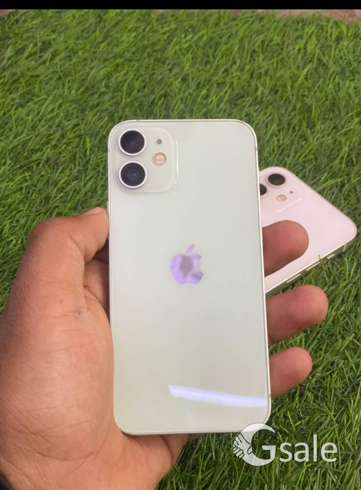 iPhones 12 mini