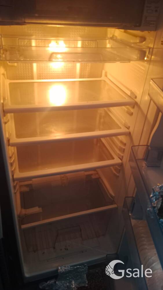 one year old refrigerator 