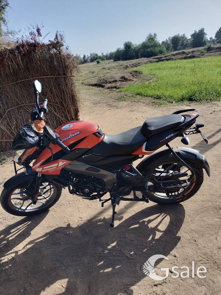 bajaj Pulsar ns