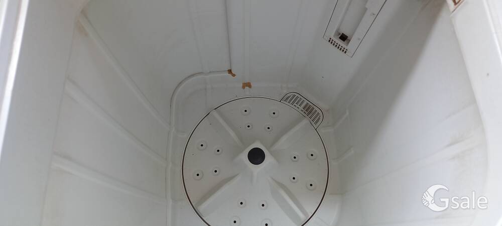 Whirlpool washing machine semi automatic 7kg