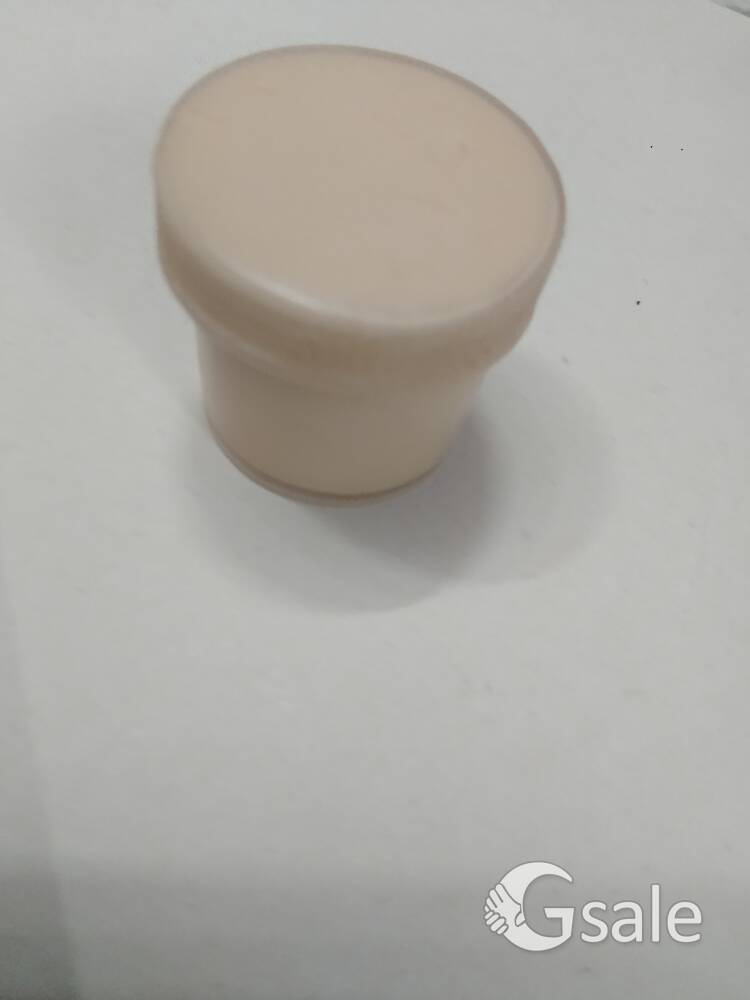 cream and foundation 