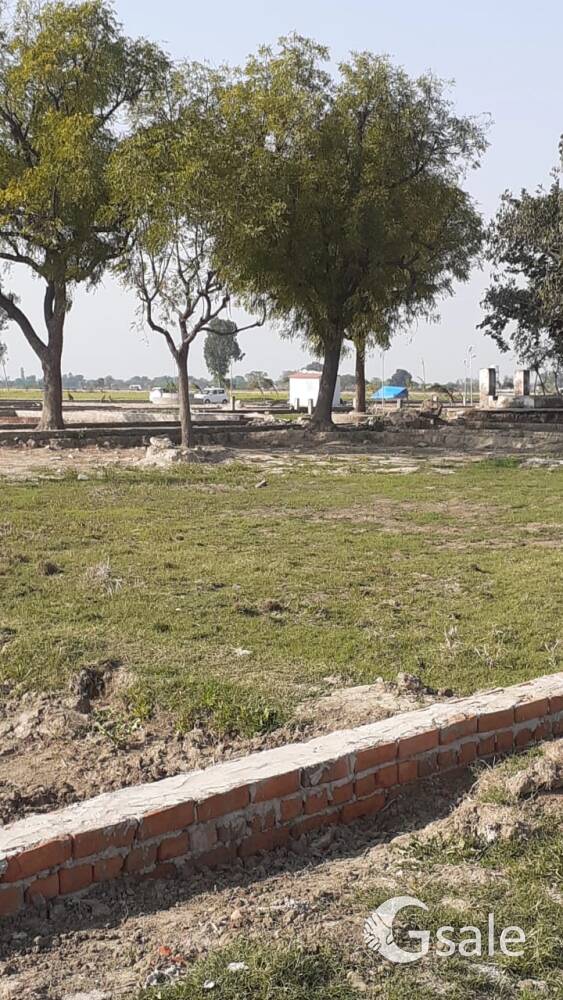 करुणा विहार कॉलोनी नैनी रीवा रोड प्रयागराज सृजन पैरामेडिकल एवं नर्सिंग कॉलेज के सामने विकसित आवासीय 
