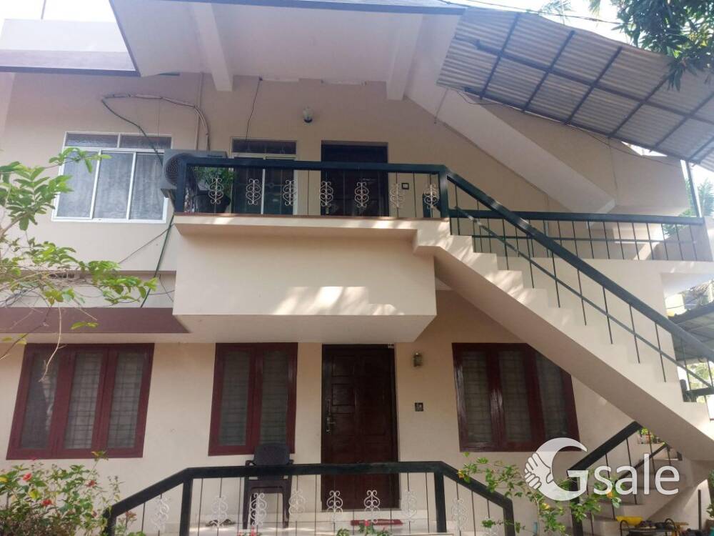 തൃപ്പൂണിത്തുറ എസ് എൻ ജംഗ്ഷന് സമീപം 4sent ൽ 1400sq. feet. ഹൗസ് ഫോർ സെയിൽ 