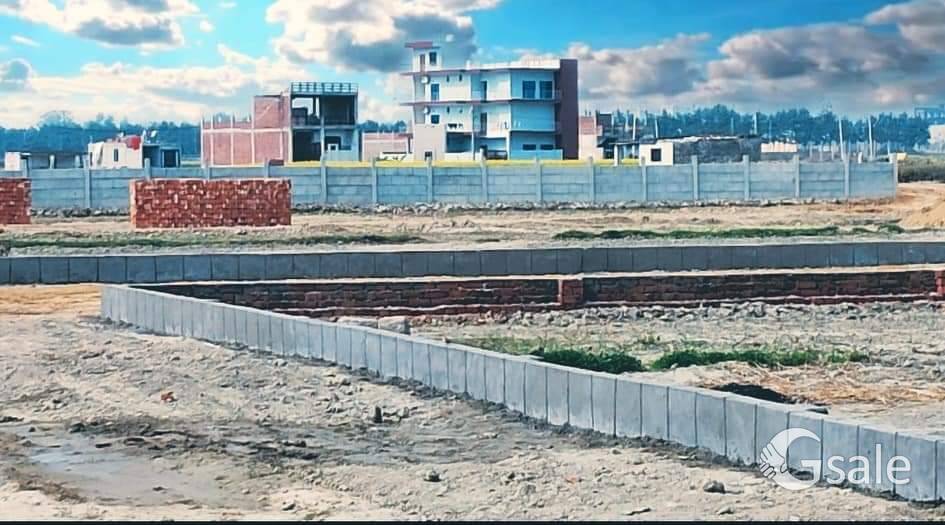 Sultanpur road pe comercial or residential plot 