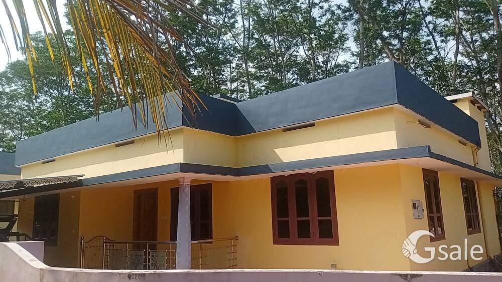 വീട് വിൽപ്പനക്കു കരവാളൂർ പുനലൂർ 