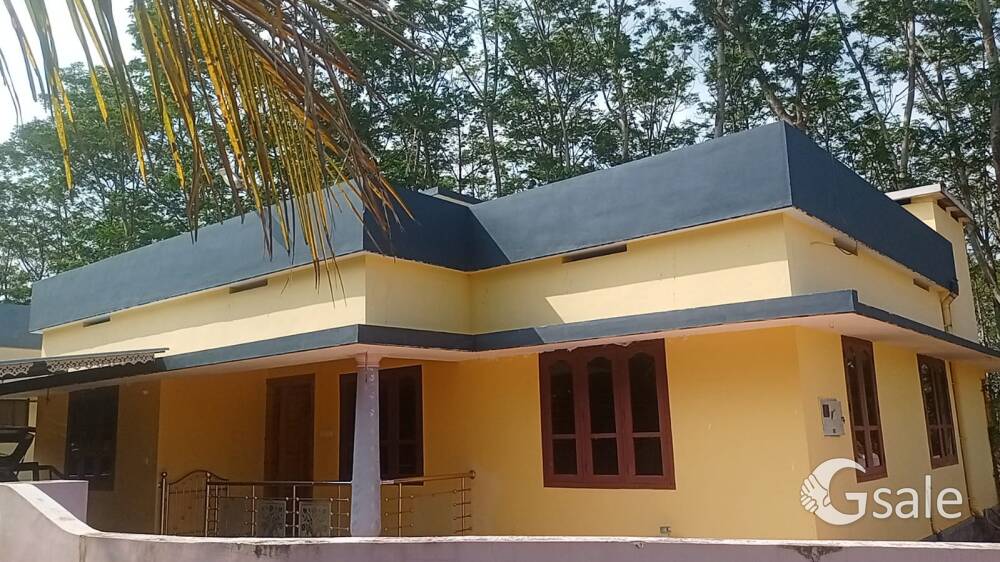 വീട് വിൽപ്പനക്കു കരവാളൂർ പുനലൂർ 