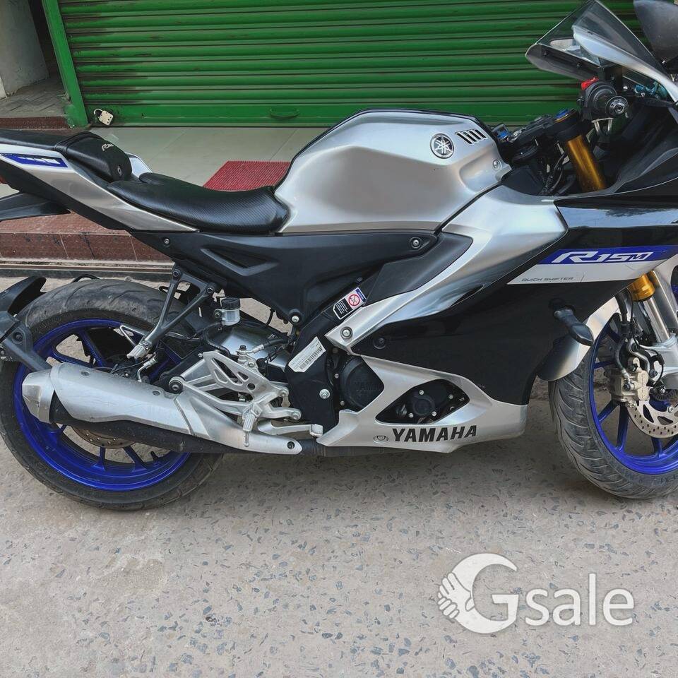 r15m v4 selling 