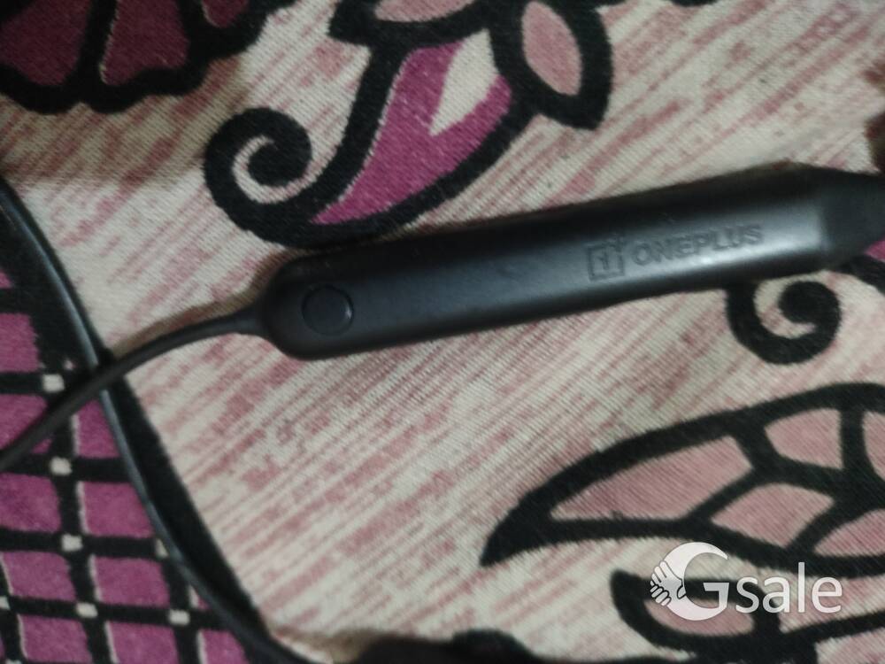 ONE PLUS Z BLUETOOTH EARPHONE 
