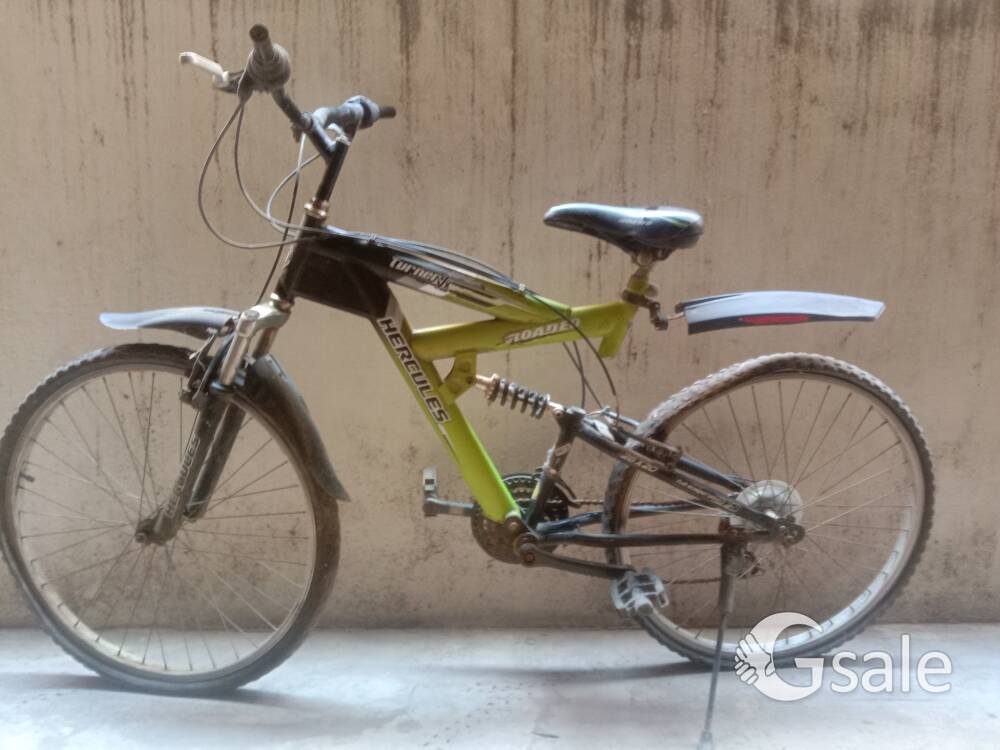 Hercules Turnervx green with black cycle with double gear 