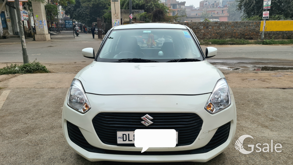 swift vxi 2018 November car just like new very less driven car with service record 