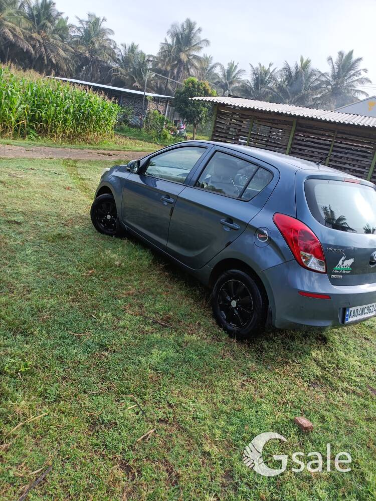 Hyundai i20 sports model 2013 owner 2nd 