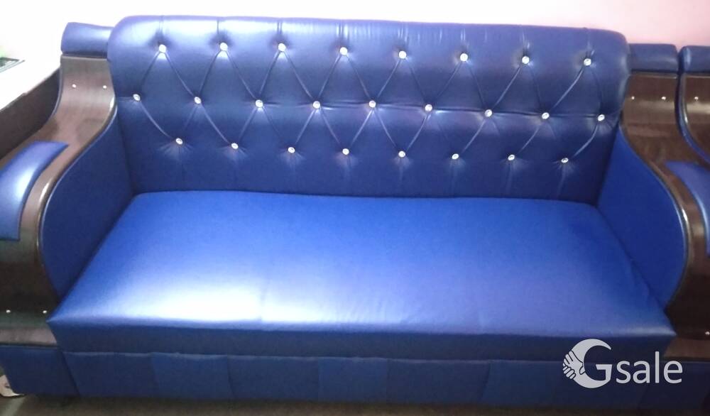 New condition 5 seater sofa for home