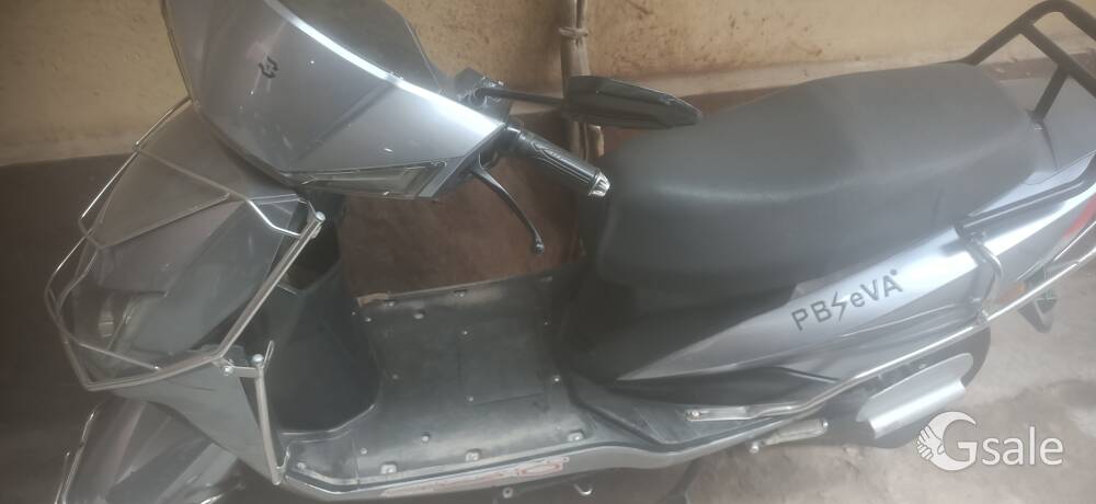 scooty electric 