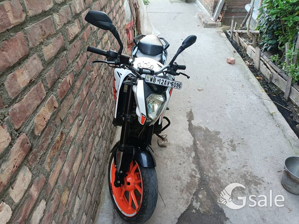 my KTM duk bike200