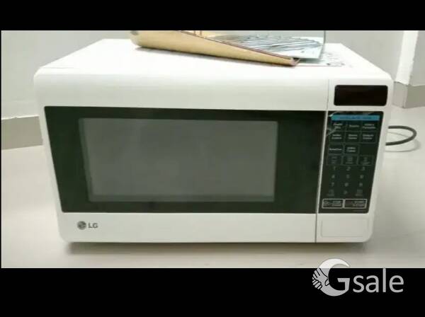 microwave oven 