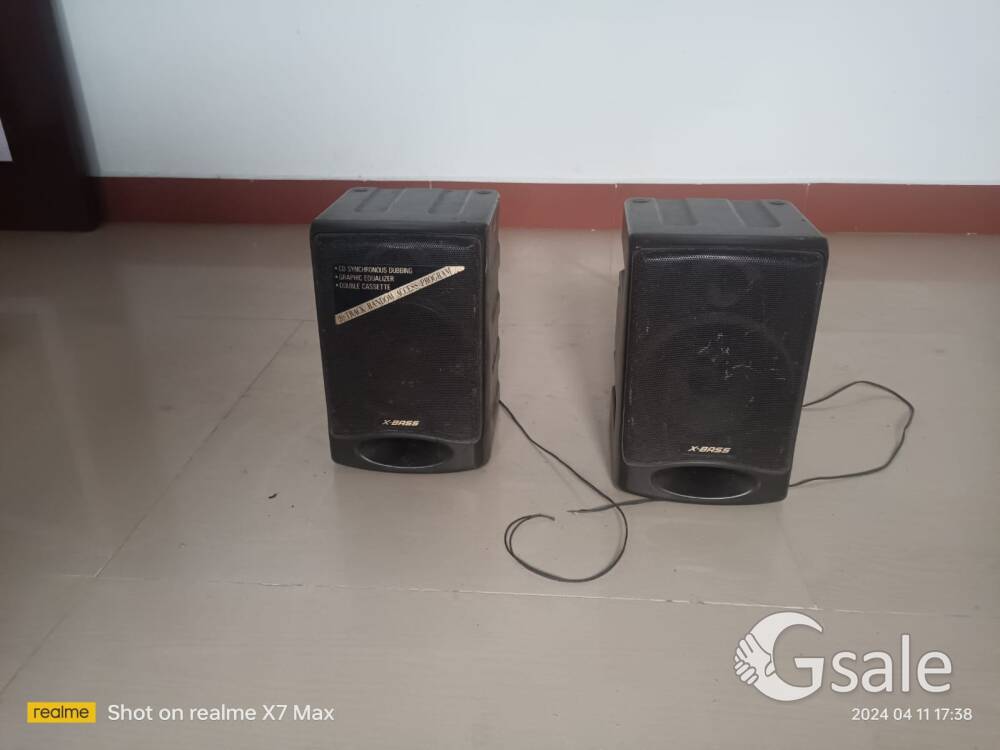 good condition speaker 