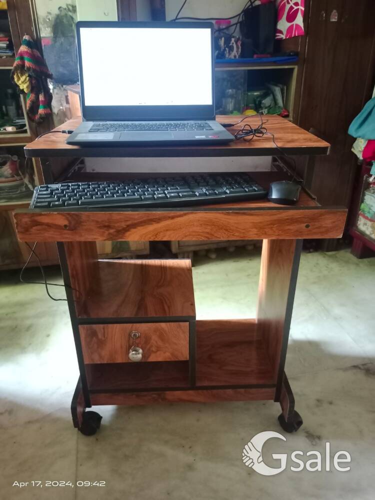 computer and laptop table 