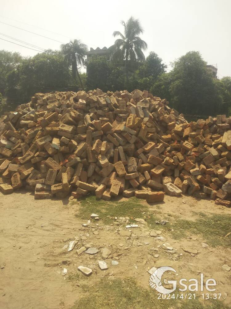 1 no brick sell only 5 years old