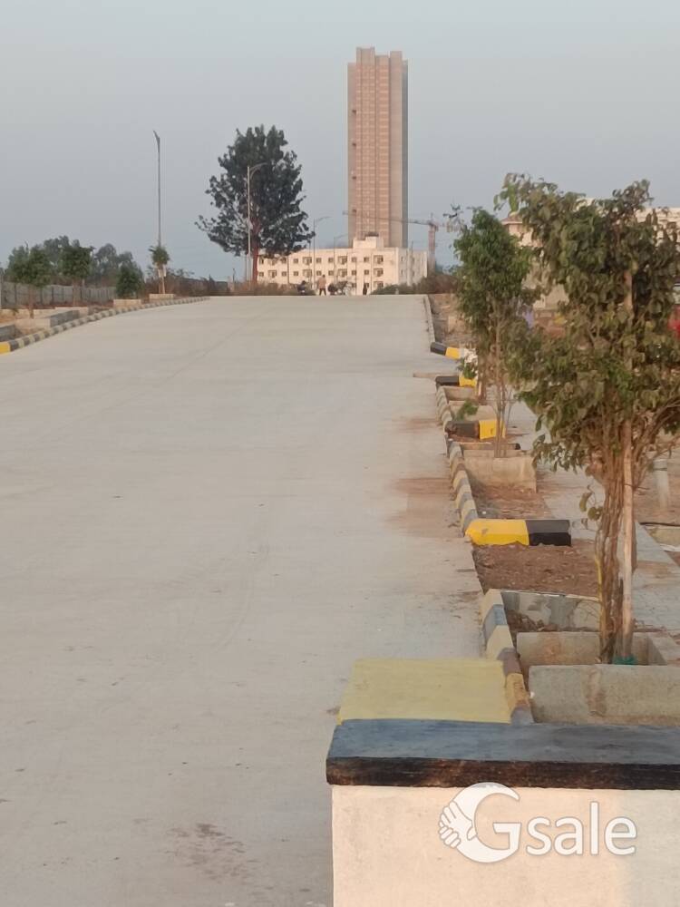 LUXURY VILLA FLOTS Sarjapura Limited sites call immediately : 6361467029