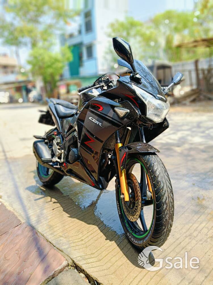 Honda cbr 150r 