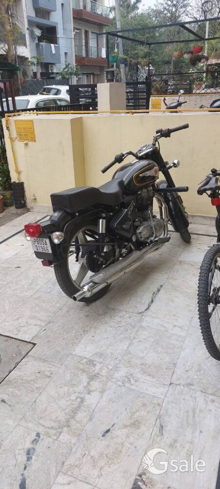 bullet motor cycle 
