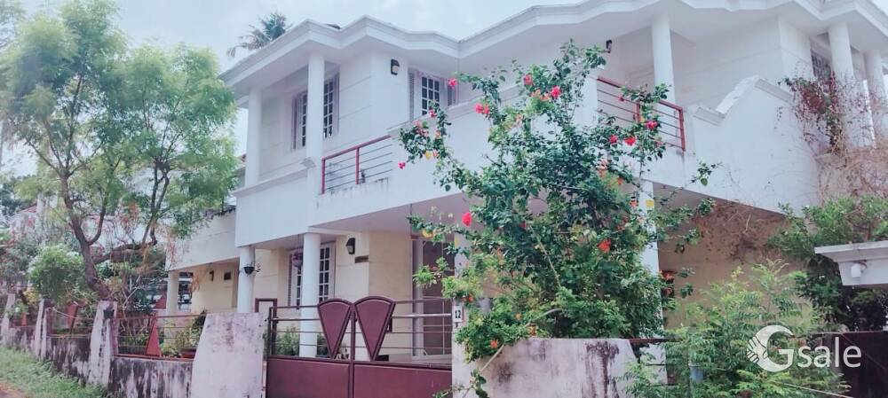 Two storied four bedroom villa for rent