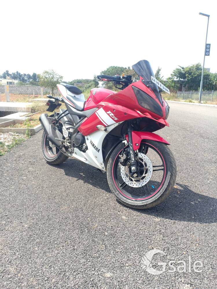 R15 V2 red 