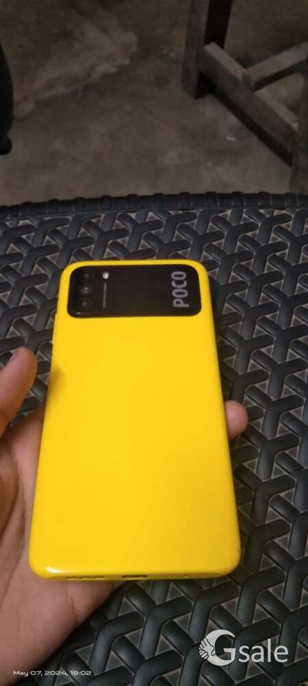 SELLING GOOD CONDITION MOBILE AT BEST PRICE 