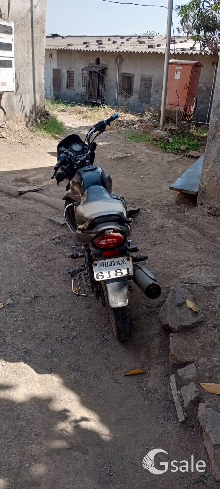 Bike ki acchi condition hai mai daily use karta hu lekin RC nahi hai Local ke liye use kar sakte hai