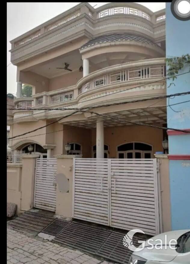 house sale triveni nagar.  Lucknow 