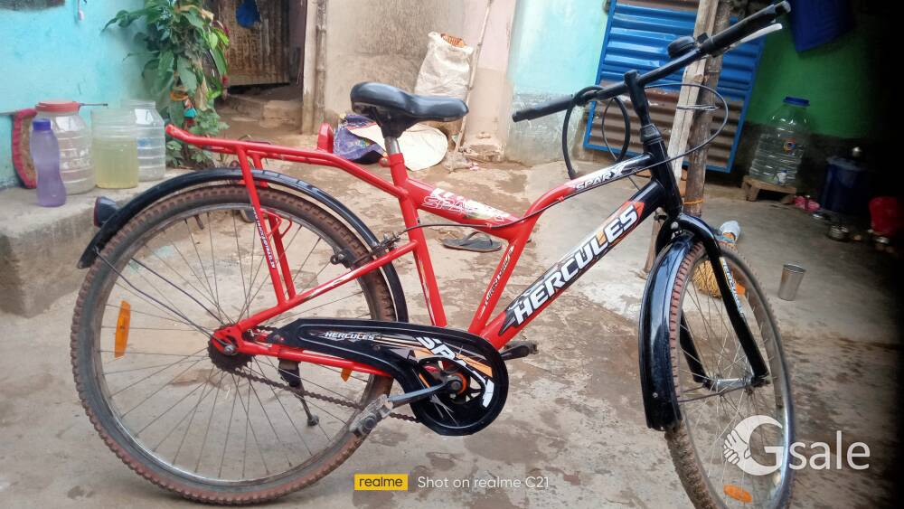 Streethawk kids Bicycle in Red colour 