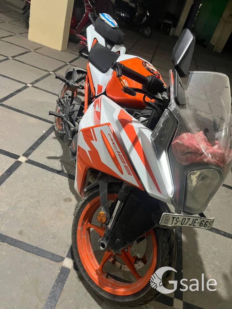 ktm rc 125 neat condition showroom maintenance kilometres 12000