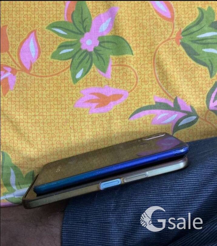 2 phones in good condition 