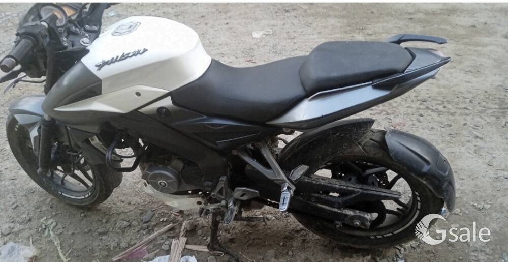 Bajaj pulsar ns200 2017 model 44,000 km driven