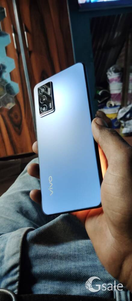 Vivo v 23 s 5G 8 plus 8 Ram 128 internal memory