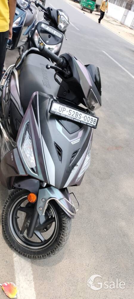 2 scooty For Sale