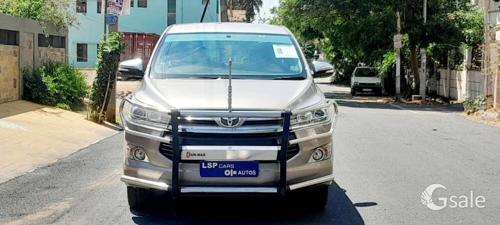 TOYOTA INNOVA CRYSTA 2.4Z