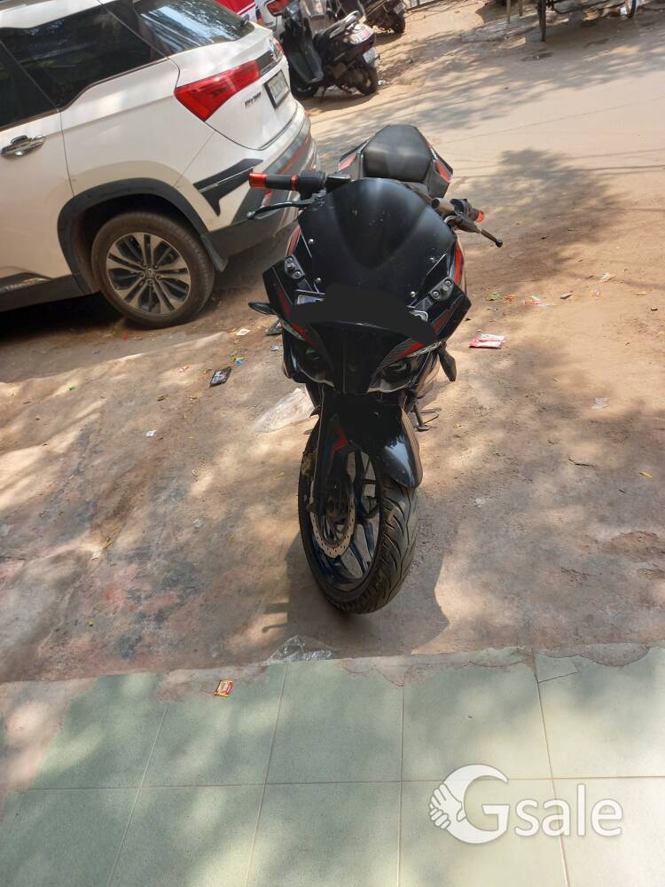 pulsar rs 200
