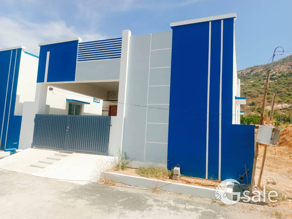 2 BHK House in karamadai 