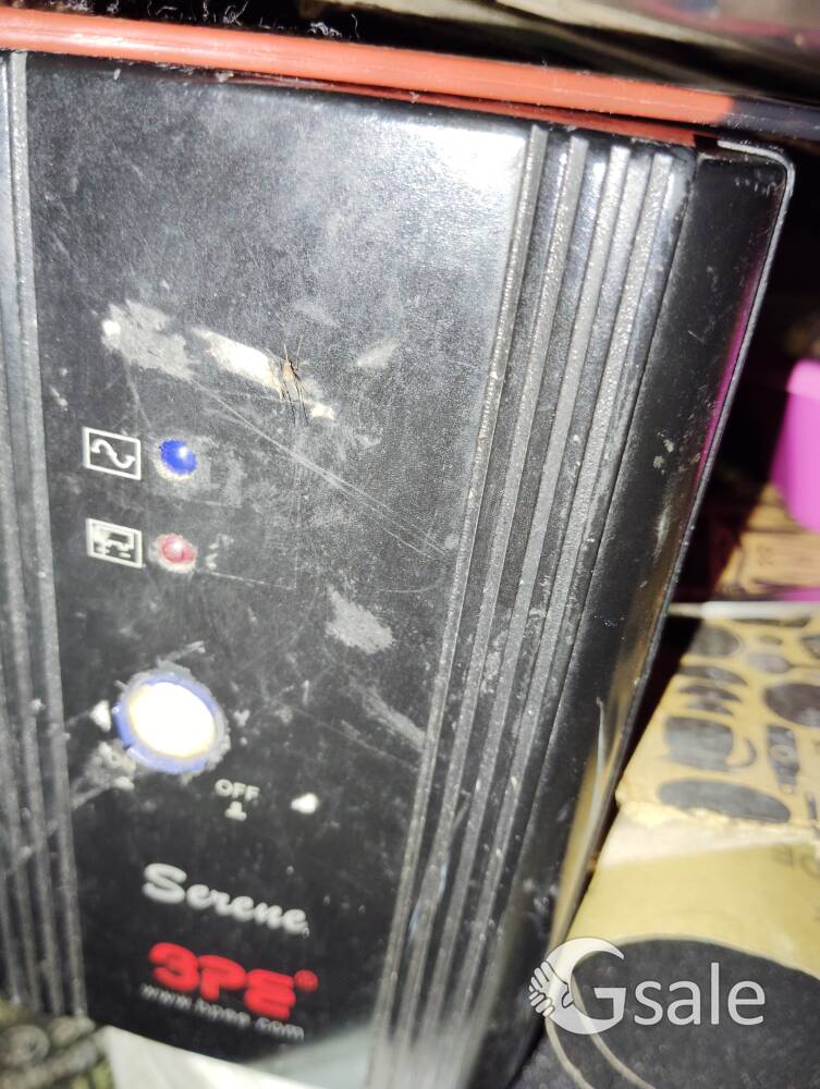 computer UPS battery change at home