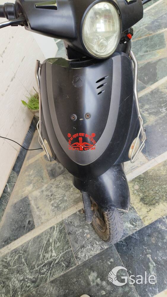 75-80km range hero photon scooter 