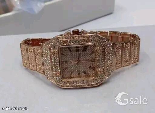 Stylish Men Analog Watches Gold Design