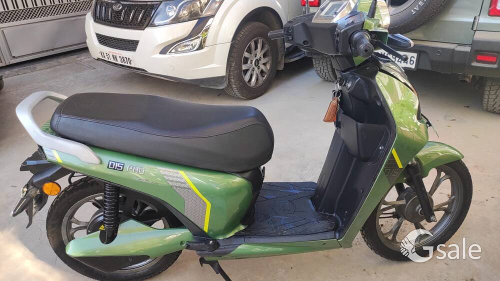 Electric scooter 