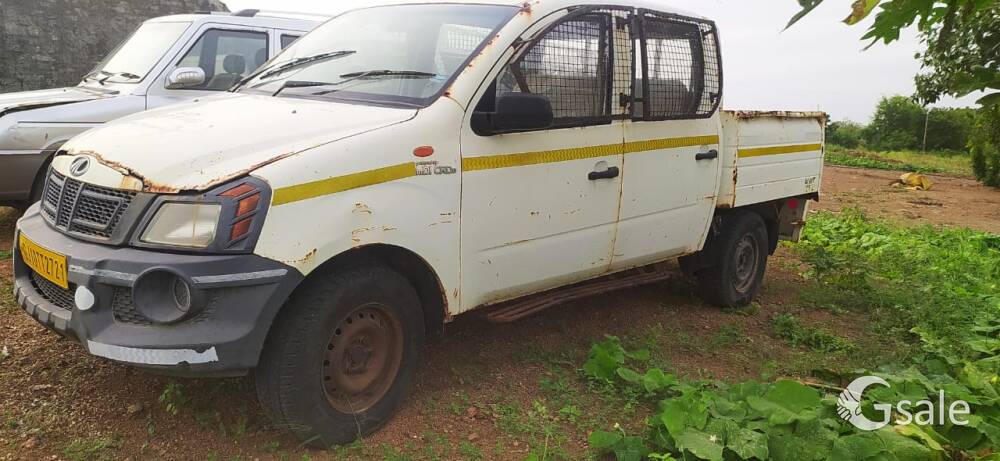 mahindra genio camper